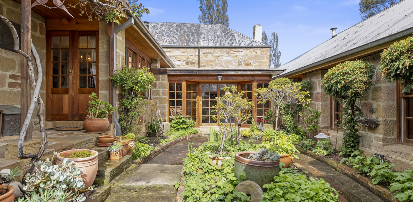 Thinking of Selling? Here’s Where to Start in 2026